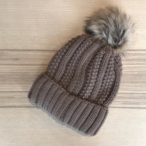 CC Taupe Fleece Lined Beanie NWOT - Picture 2 of 8